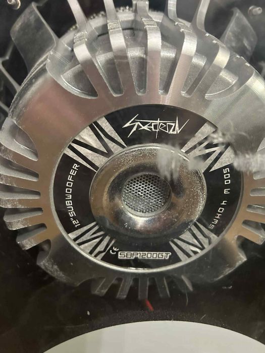 Subwoofer samochodowy SPECTRON SBP1200GT ze wzmacniaczem