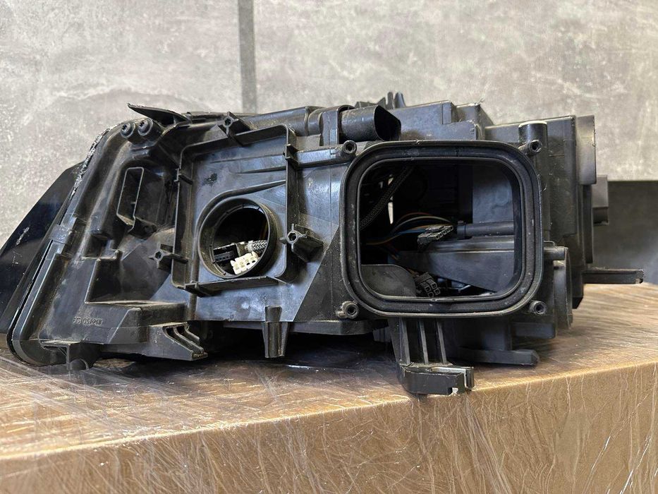 Фара Правая Audi A4/S4 B8 2007 2008 2009 2010 2011 на запчасти