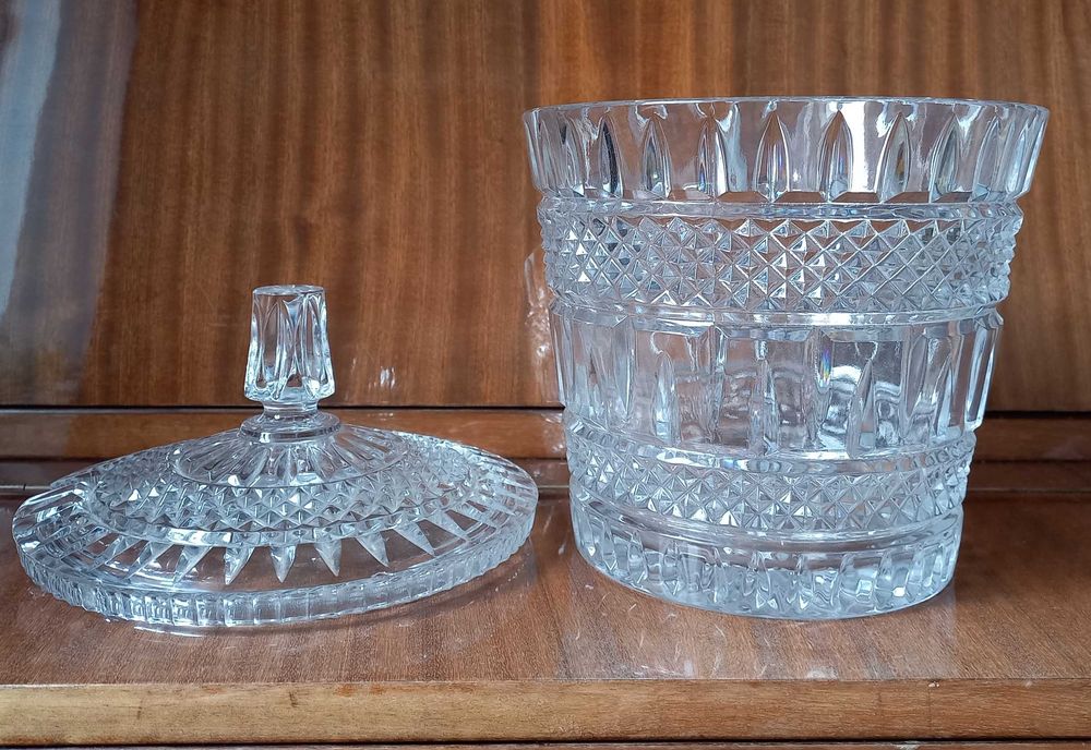 Кришталевий графін хрустальный графин