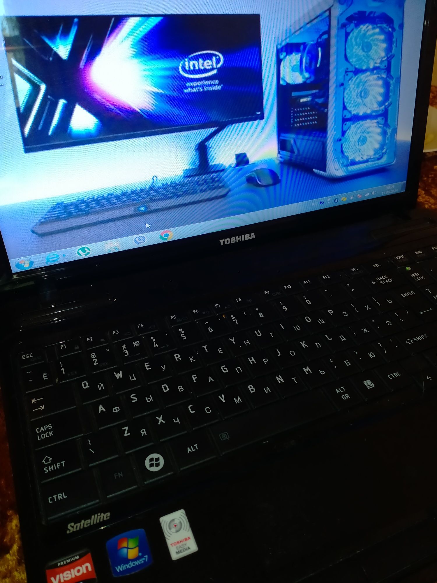 Ноутбук  Toshiba