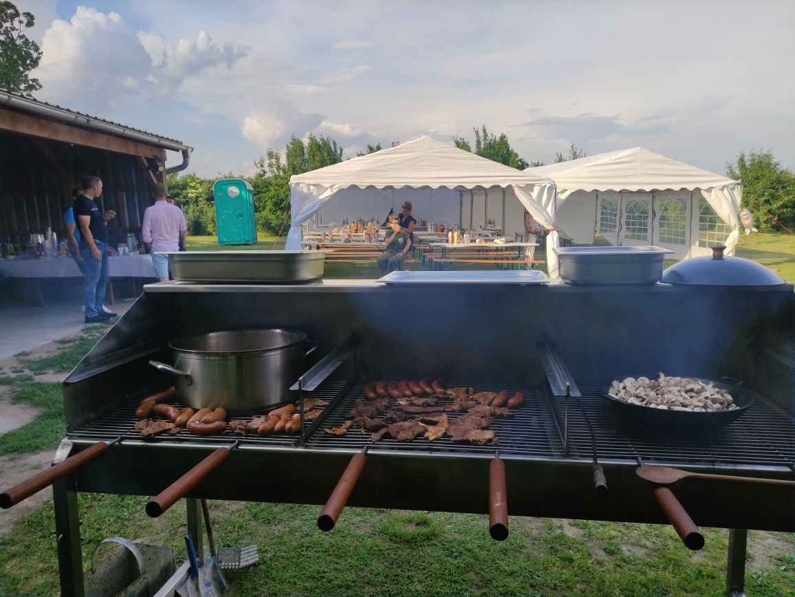 Grill z obsługą, wynajem grilla, namiot 5x8 wynajem