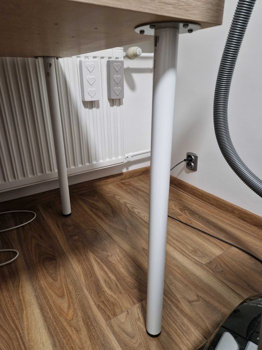 Biurko Lagkapten dąb Ikea jak nowe 140x60