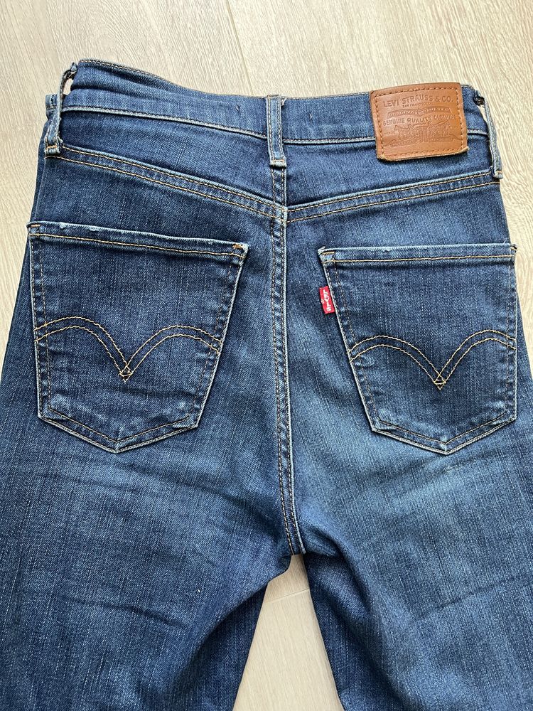 Джинсы Levi’s 720 high rise super skinny, размер 24