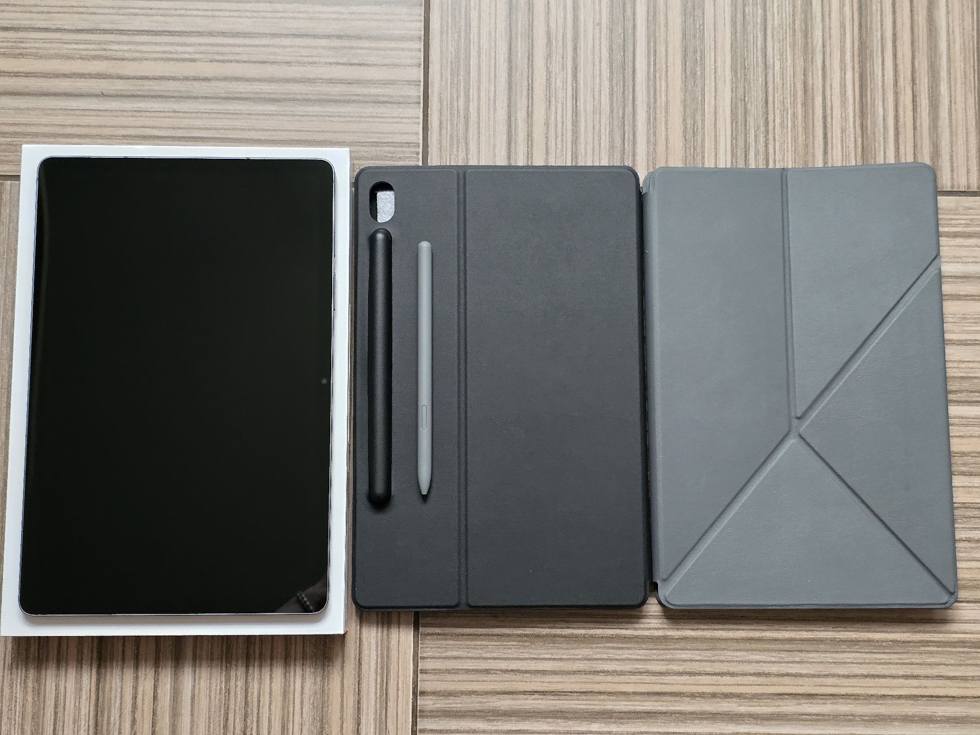 Продам планшет Samsung Galaxy Tab S9 FE 6/128 ГБ