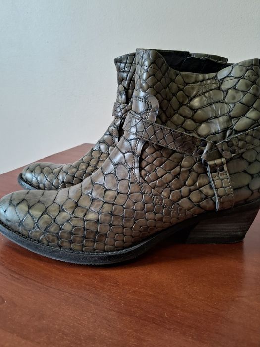 Жіноче взуття,Ковбойки,шкіра крокодила,40 розмір,