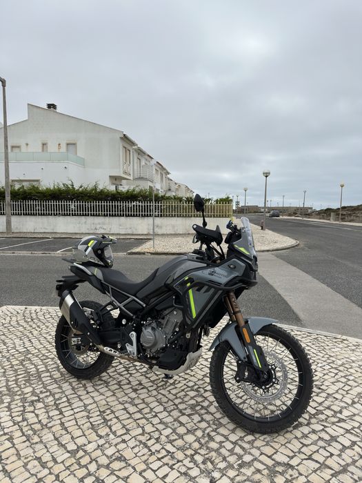 CFMoto 450mt como nova