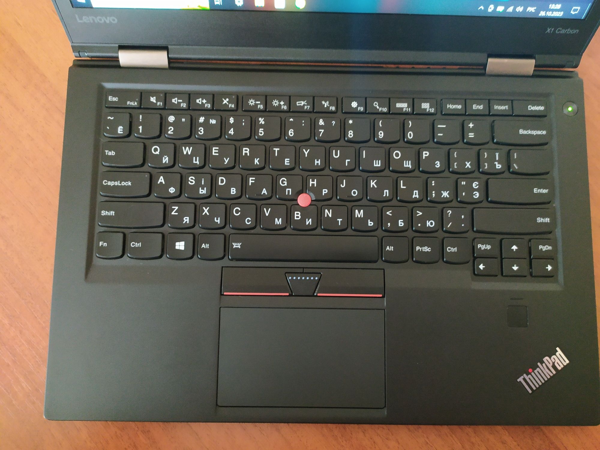 ThinkPad X1 Carbon Gen 4, I5-6200u, 8Gb RAM, 180Gb SSD