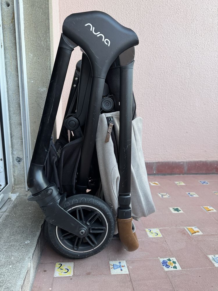 Carrinho bebe Nuna Triv
