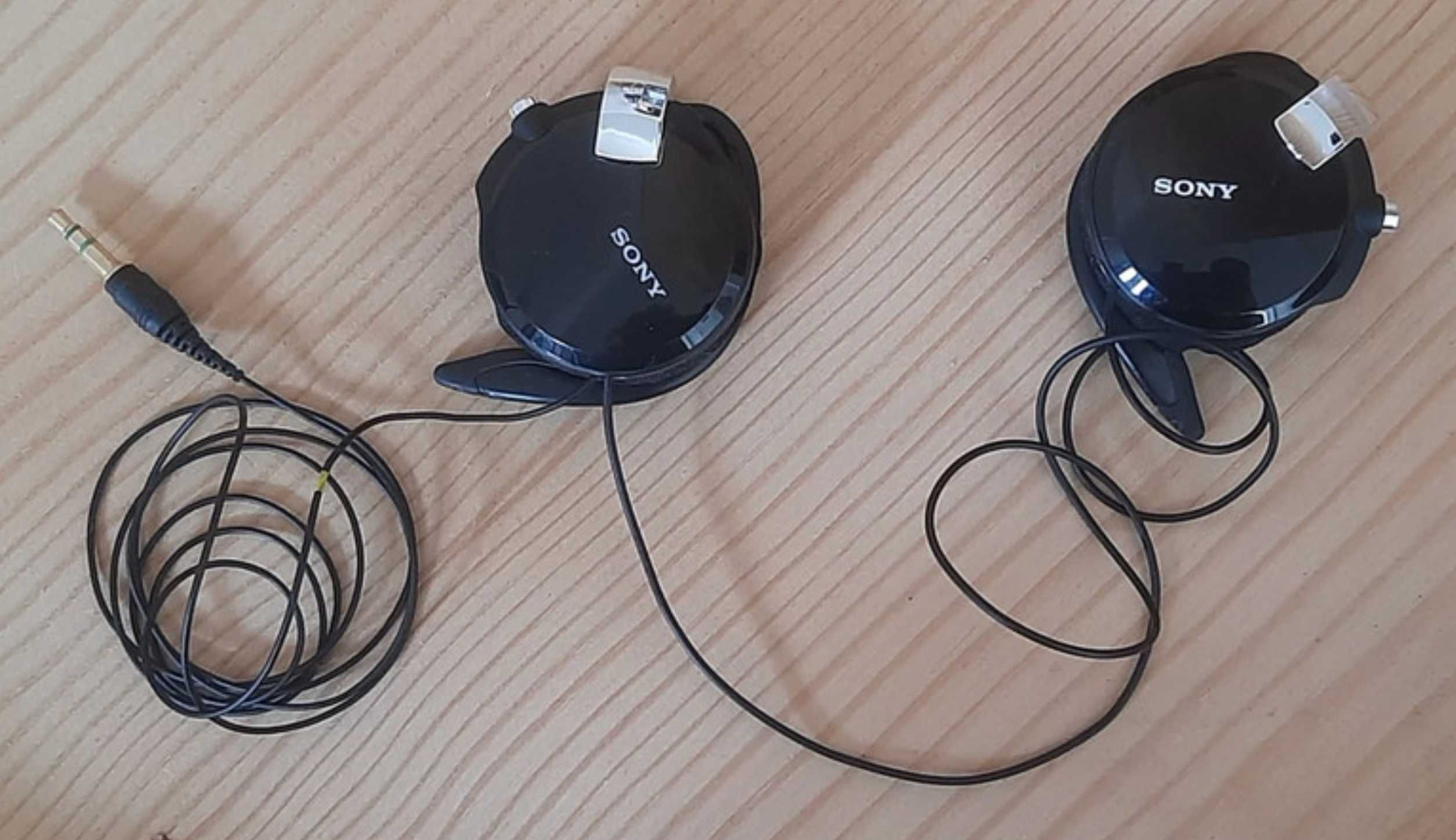 Auscultadores de encaixe SONY