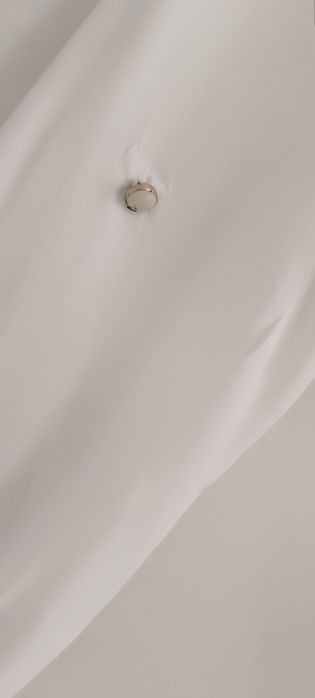 Camisa branca de manga comprida . Usada. Tamanho S