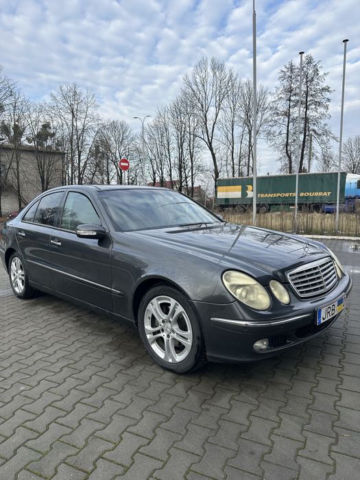 Продам мерс 211 2006р 2.7 диз автомат НЕРОЗМИНЕНА