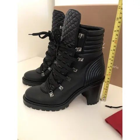 Лабутени шкіряні Christian Louboutin 38 розмір