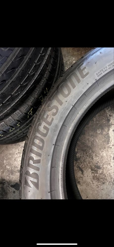 Шини BRIDGESTONE 255/50R20