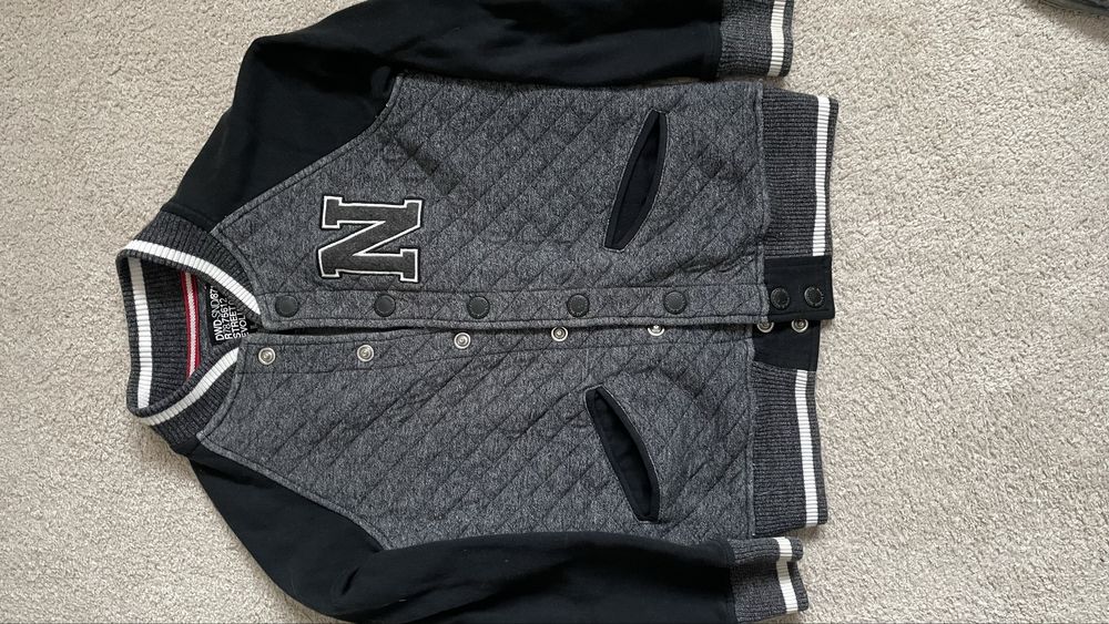 Kurtka bluza bomberka bejsbolówka rozm. 134/146