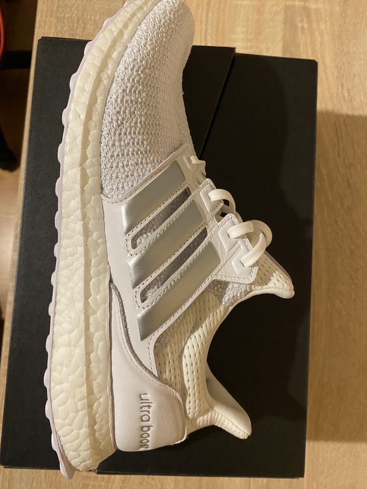 Adidas Ultraboost Dna 44 białe 28 cm white