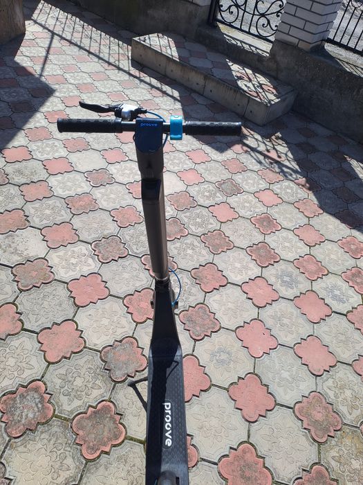 Електросамокат Proove