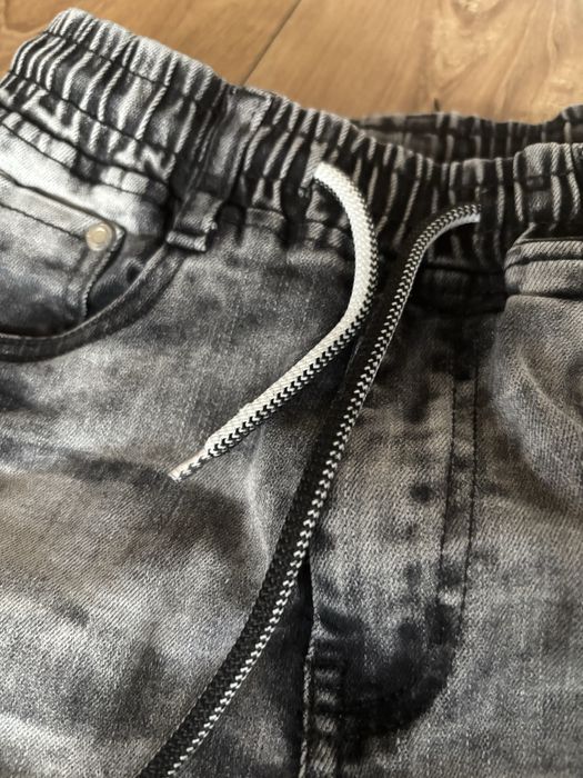 Spodnie dla chlopca rozm. 134