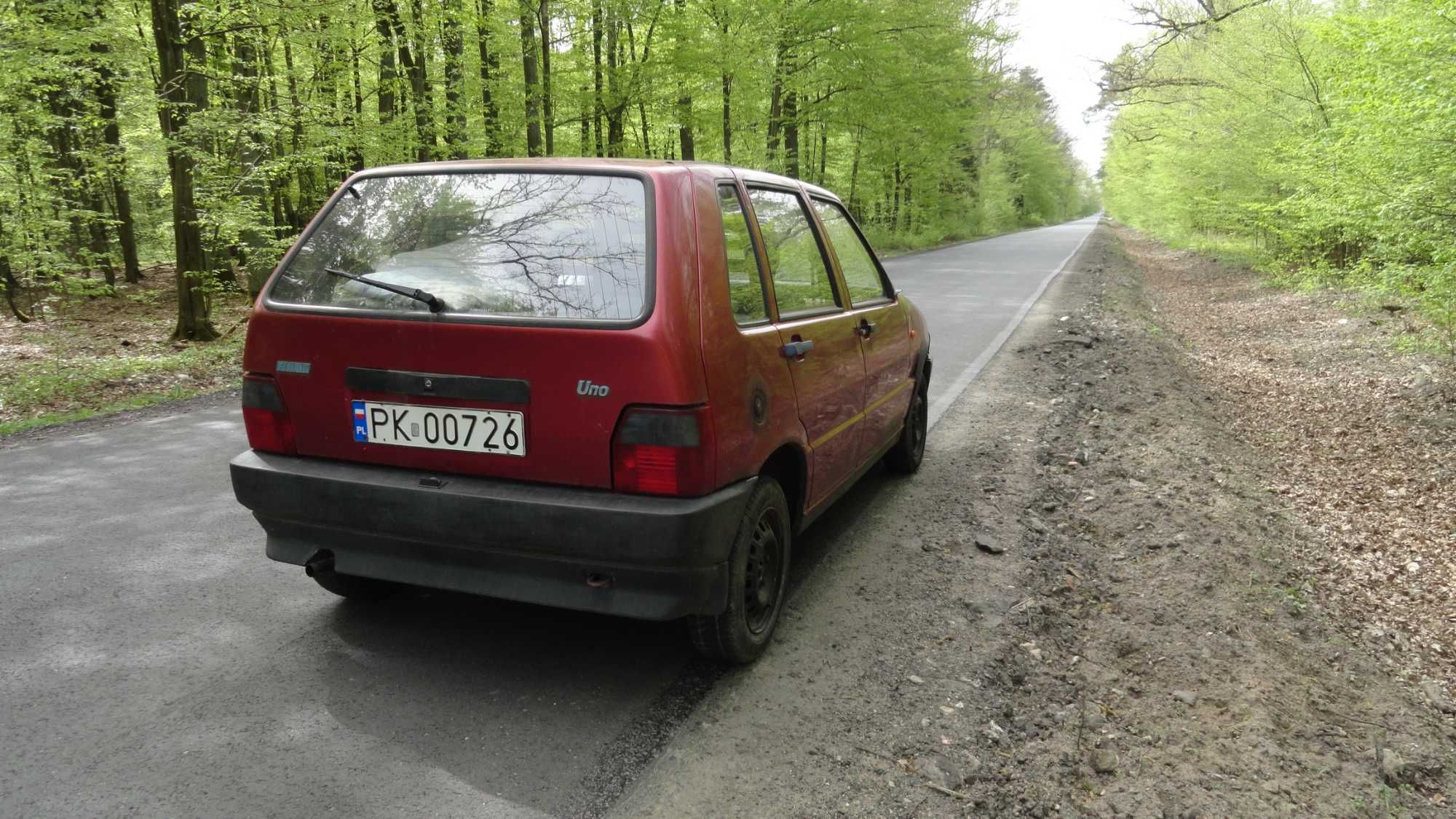 Maska pokrywa silnika Fiat Uno kolor 124/B Rosso Barocco