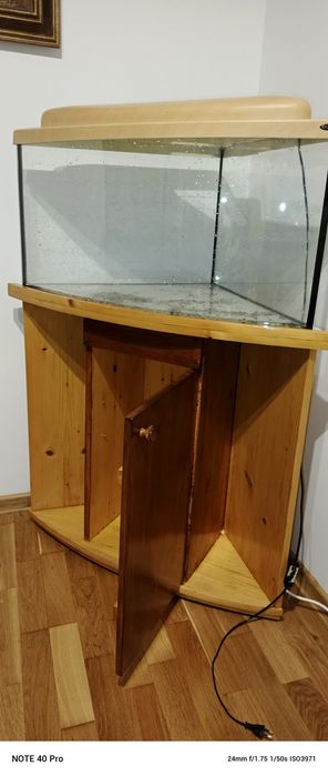 Sprzedam akwarium narożne