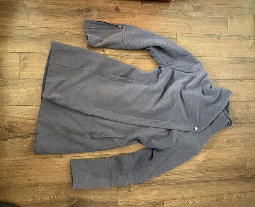 Kurtka_Bluza z podszewką_oversize_narzutka_asymetryczny suwak_jesień