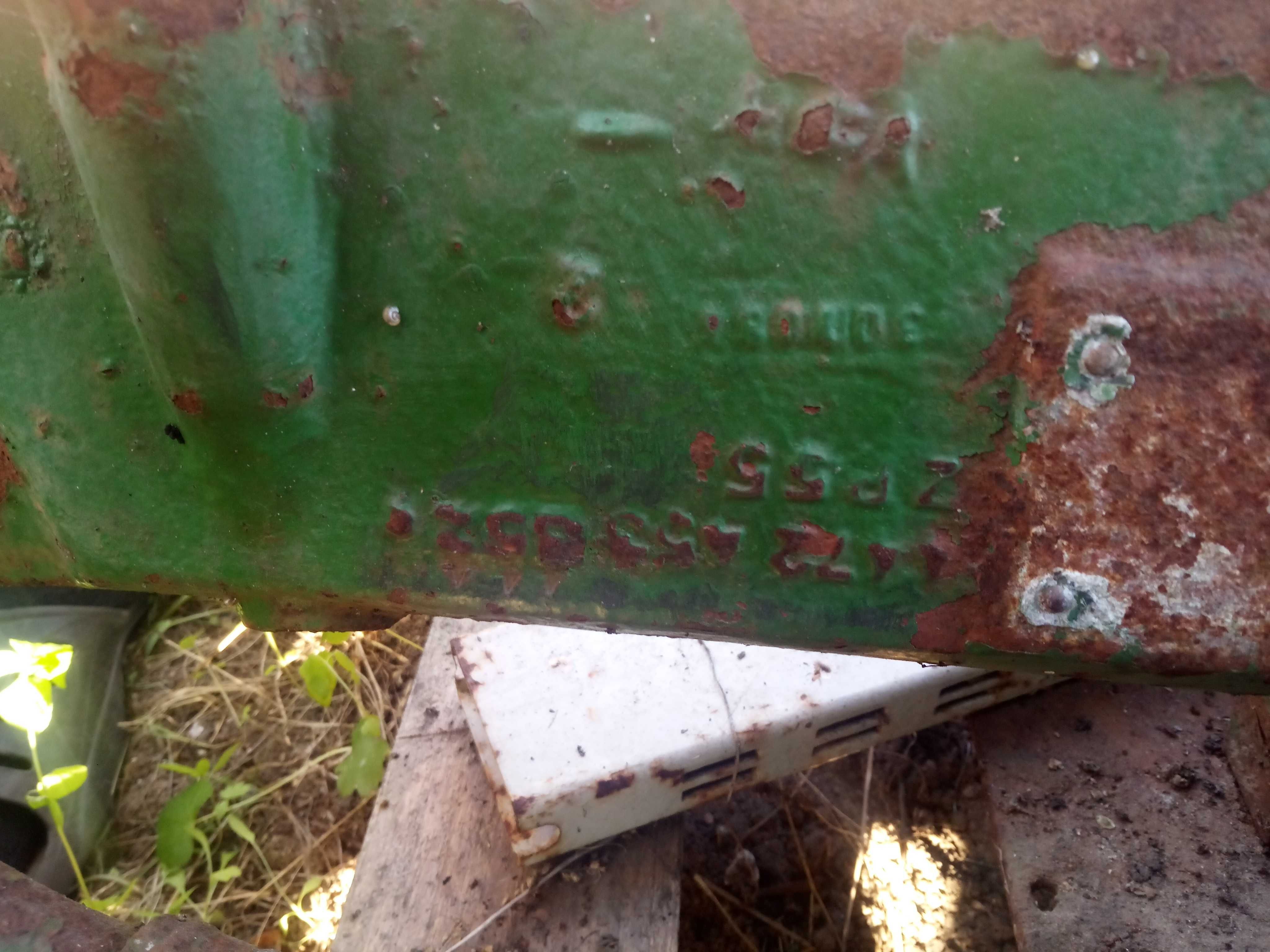 John Deere 2140 obudowa przedniej osi przedniego napędu mostu APL 345