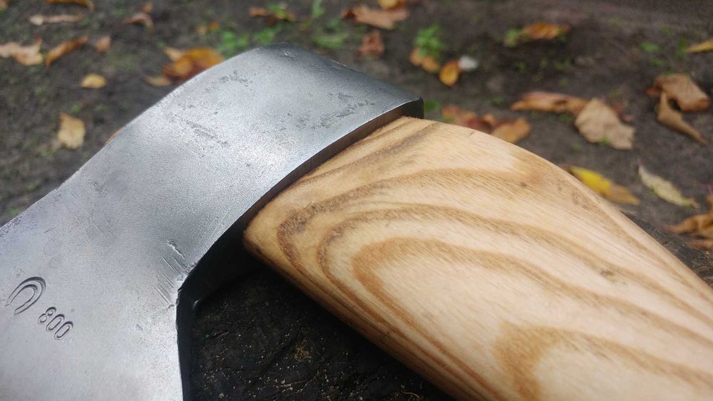 Siekiera Oberharzer Bison 800