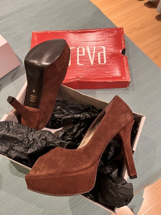 Sapatos e botas pele Novos