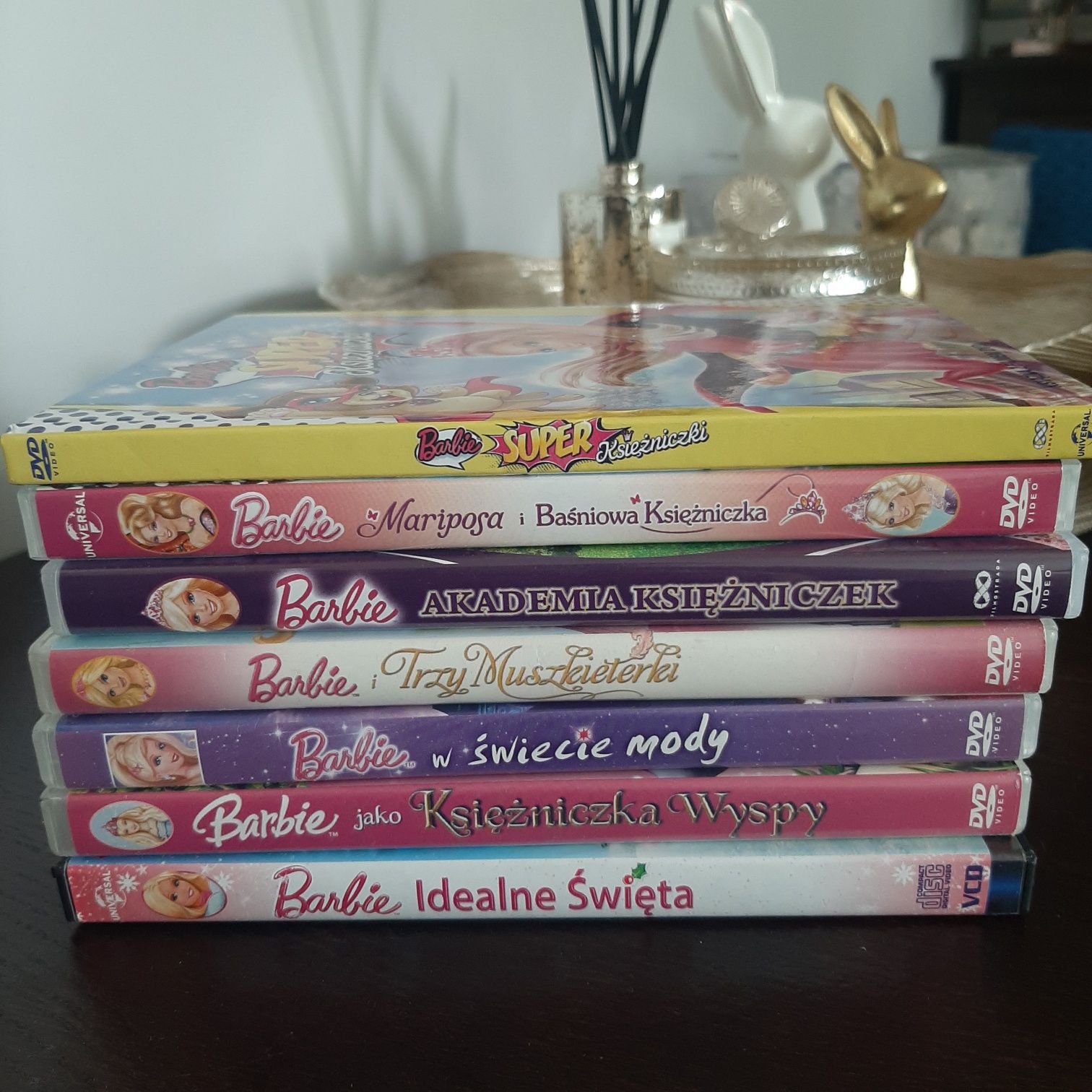 Zestaw 7 filmow Barbie. Tanio, wysylam.
