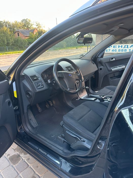 Продам машину Volvo v50 (2007)