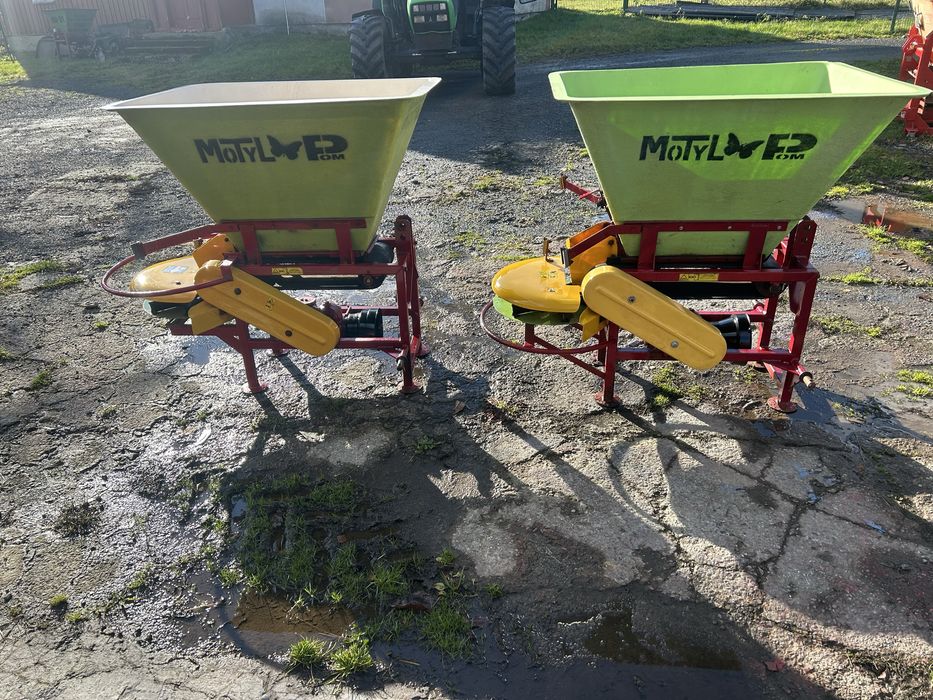 Piaskarka solarka posypywarka rozsiewacz piasku soli grysu Motyl Pom