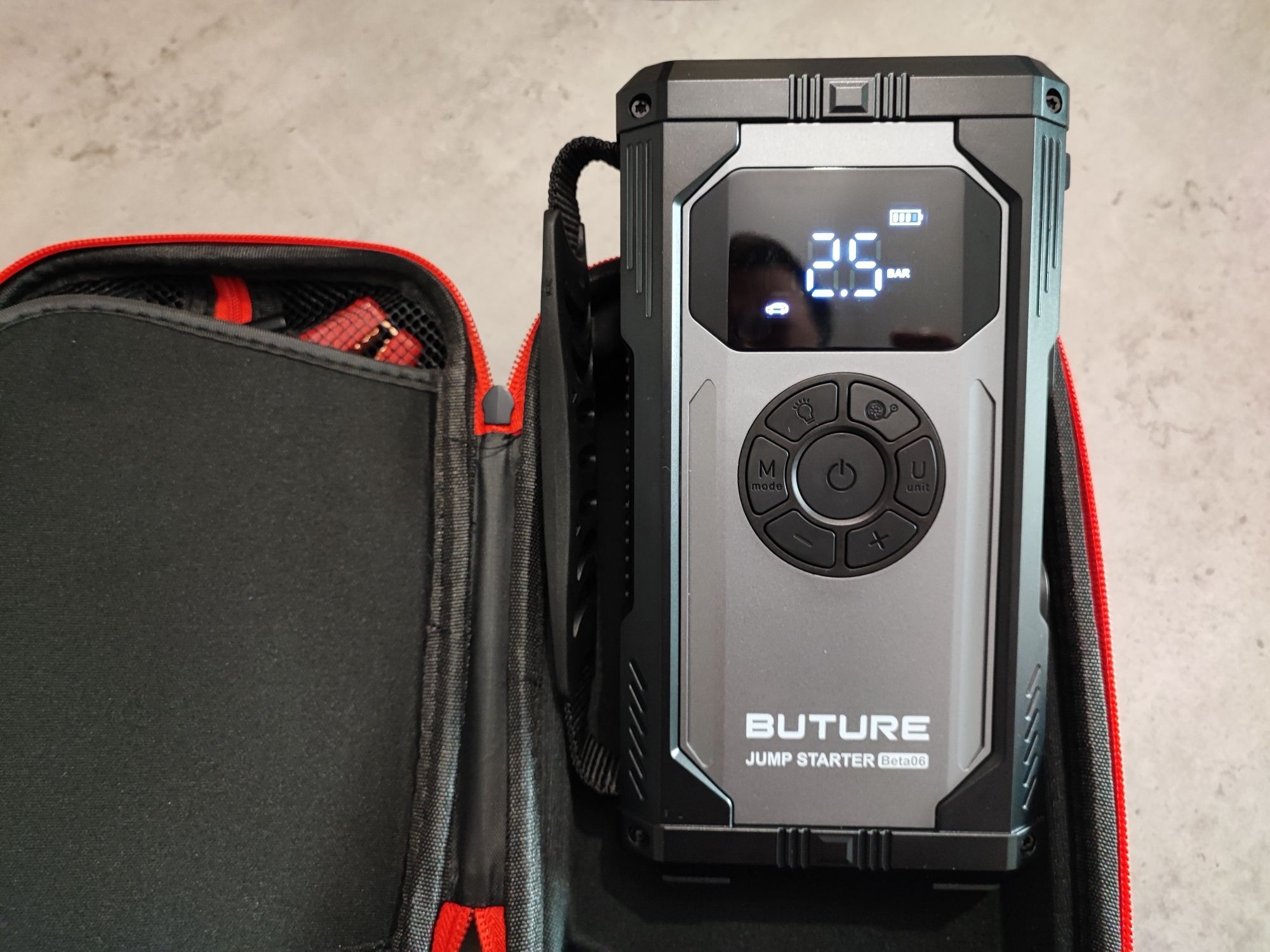 Potężny Jump Starter/power bank z rozruchem 4000A kompresor 150 PSI
