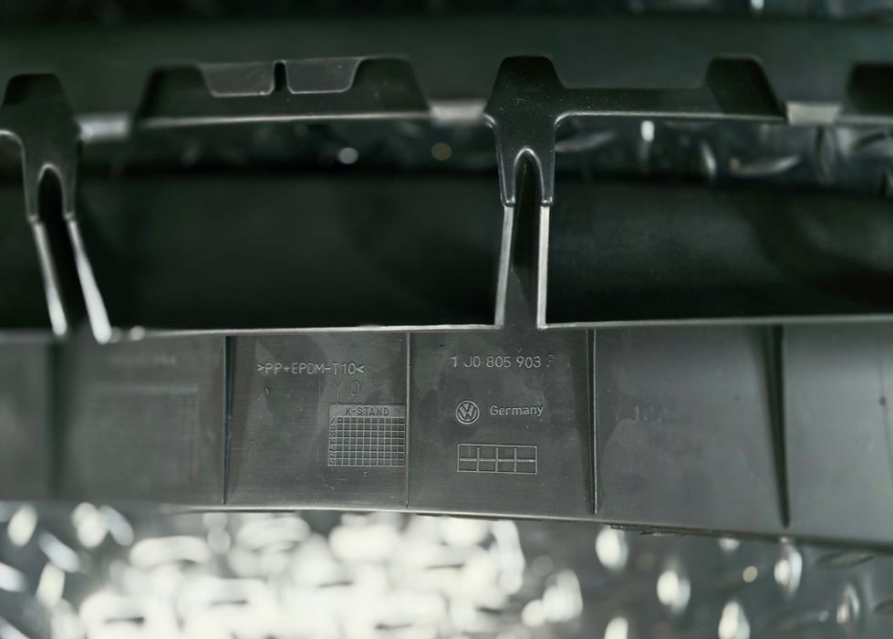 Spoiler Para-choques Vw Golf Iv VR6 ORIGINAL