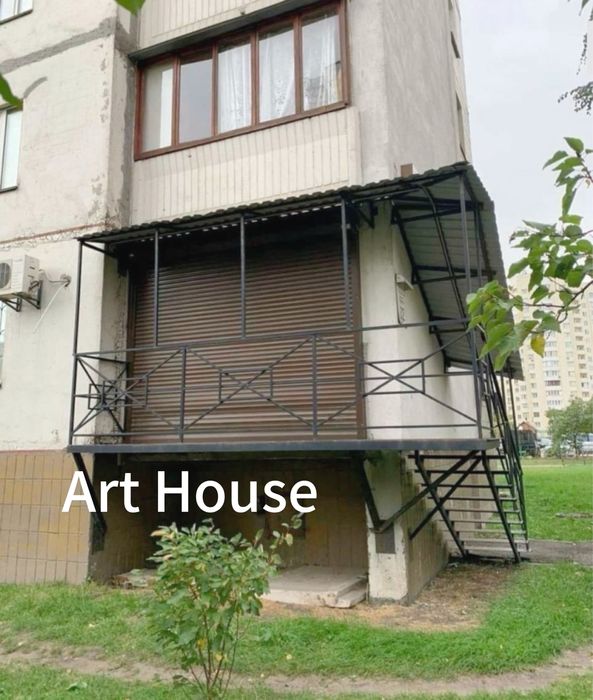 Фасад, окремий вхід, офіс, клініка, салон, курси, інше, Бажана