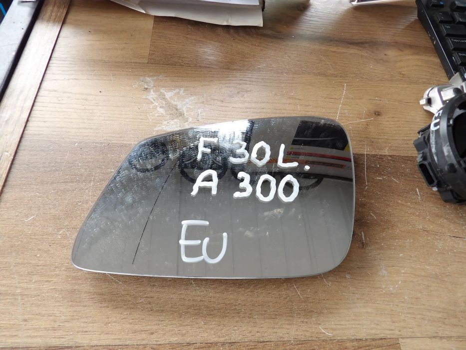 BMW - F30 - WKŁAD DO LUSTERKA - LEWY