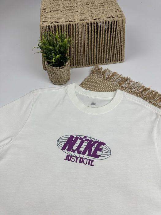 Оригінал! Футболка  Nike Sportswear Global Graphic T-Shirt FV3765-100