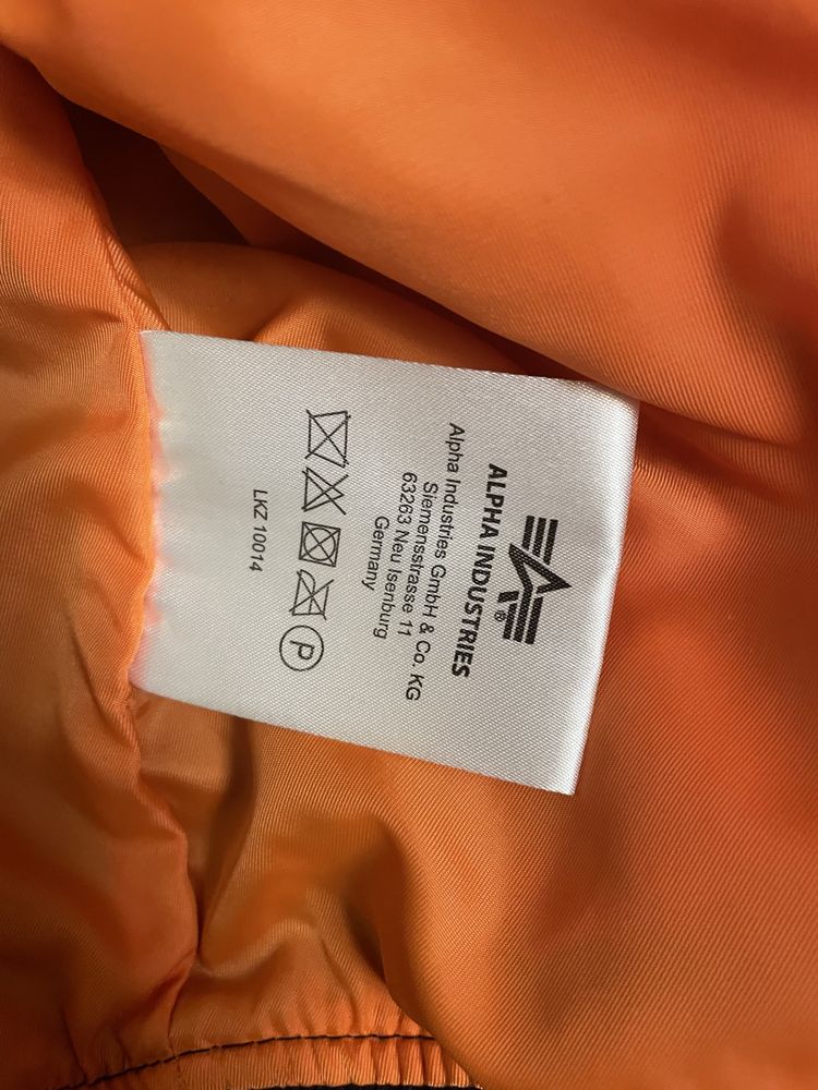 Бомбер alpha industries