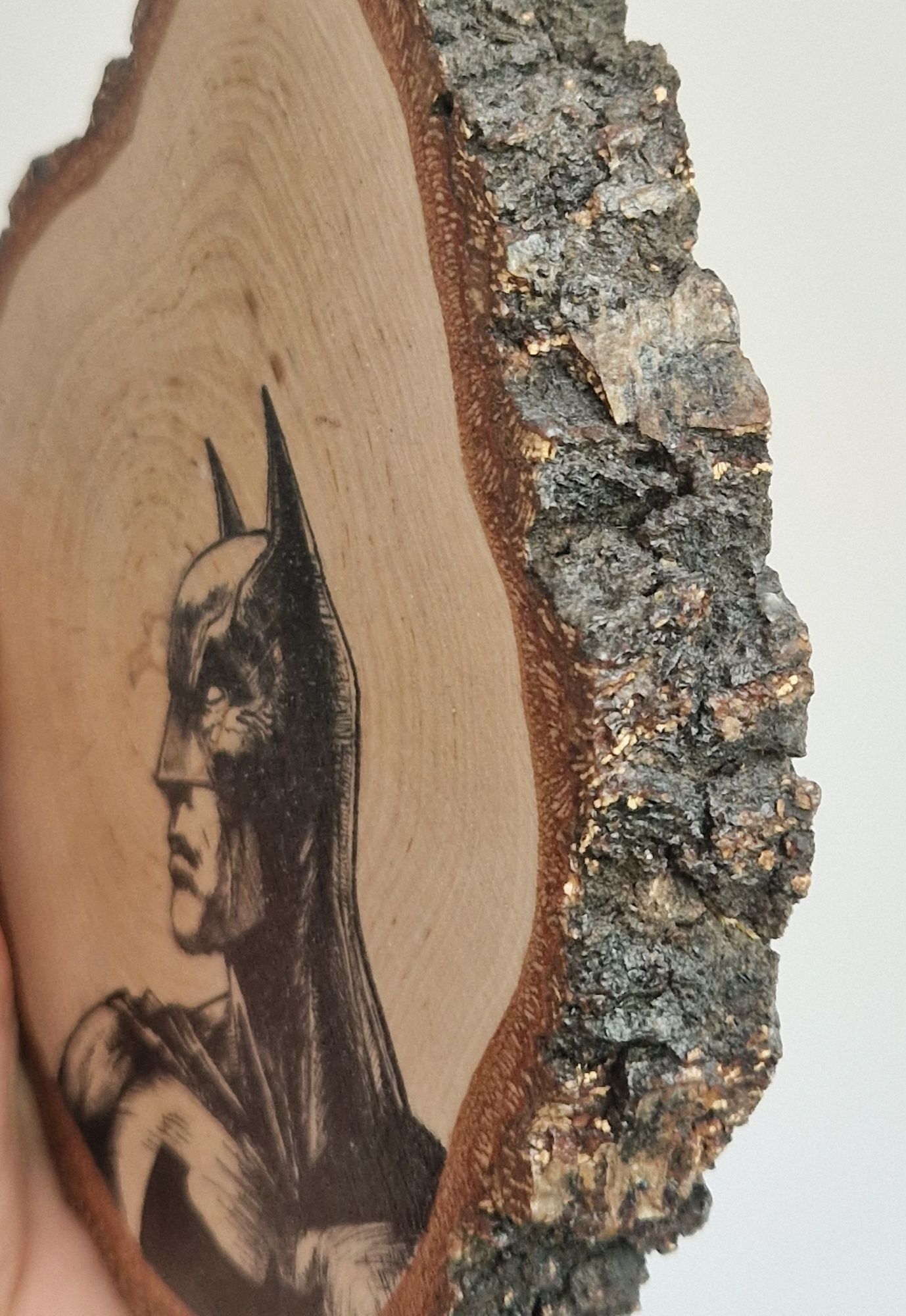 Batman podstawka plaster drewna