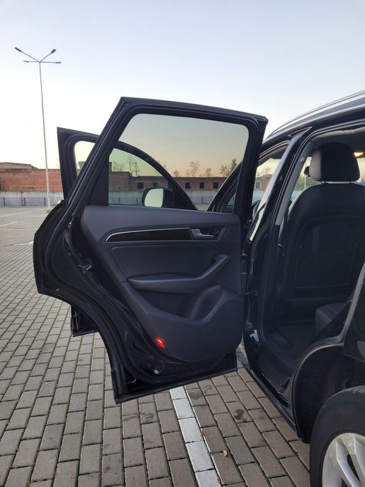 Ауді Q5 2014 року 2.0 бензин