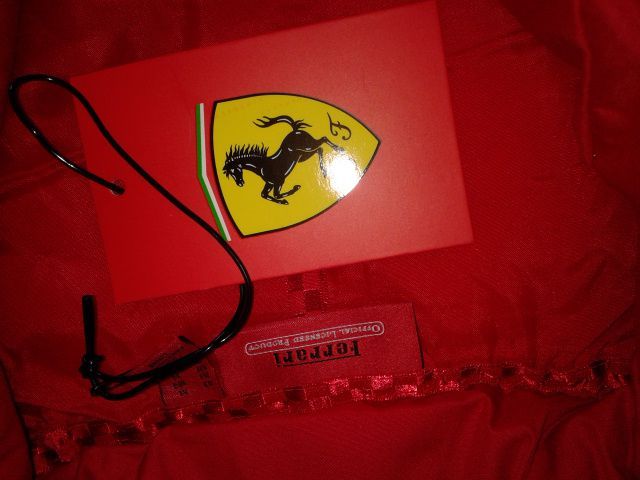 FERRARI czerwony bezrękawnik chłopięcy kamizelka rozm. 158 cm