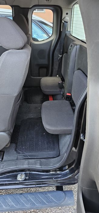 Nissan Navara king cab