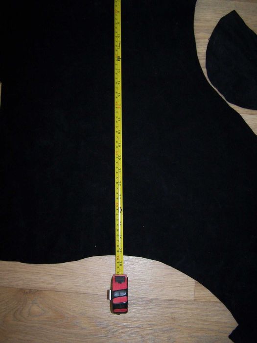 Шматочки (обрізки) шкіри натуральної