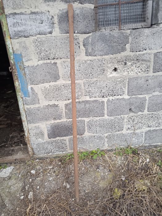 Лом строительный