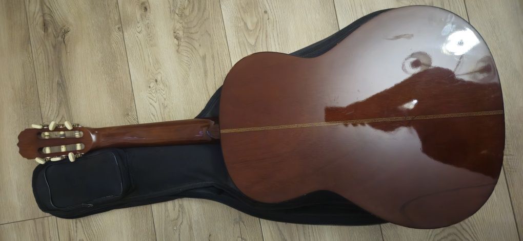 Gitara akustyczna 4/4