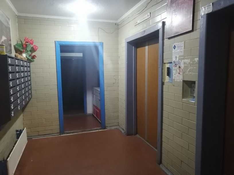 3к роздільна 72 кв.м з холом Троєщина Милославська 3а будинок у дворі