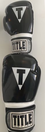 Боксёрские перчатки TITLE Boxing Limited PRO STYLE Leather Training 3