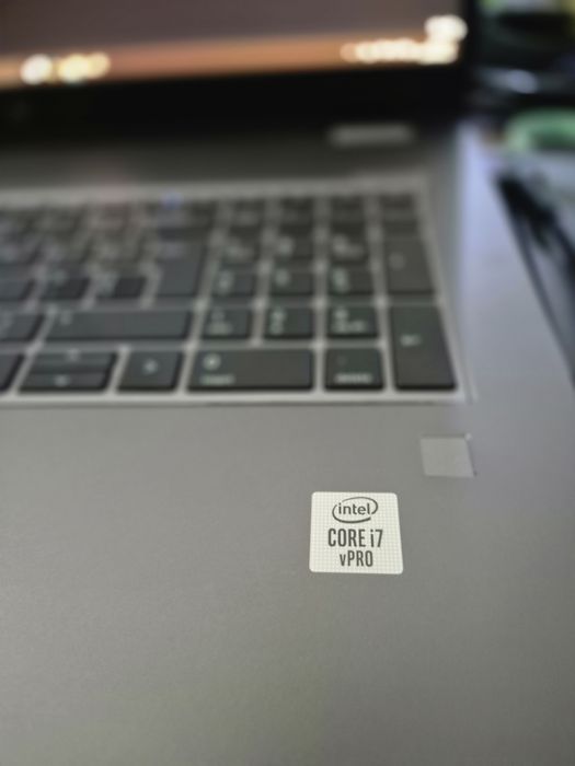 Sprzedam laptop hp ZBook fury 17 G7