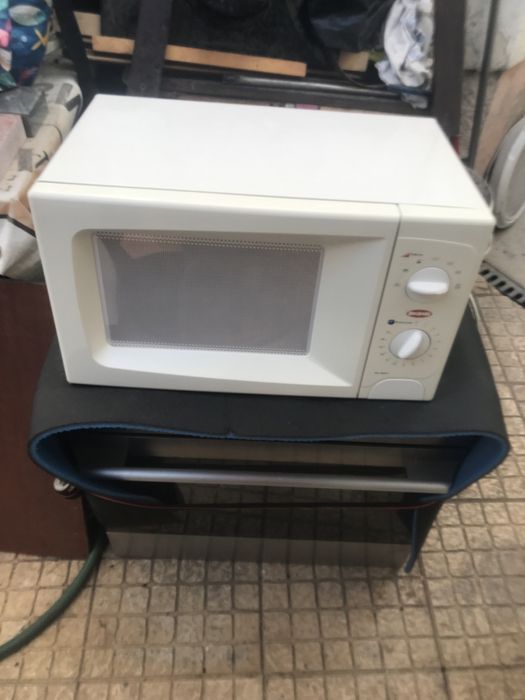 Microondas em bom estado Bequen