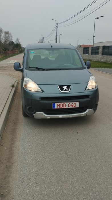 Sprzedam Peugeot partner 1.6 HDI