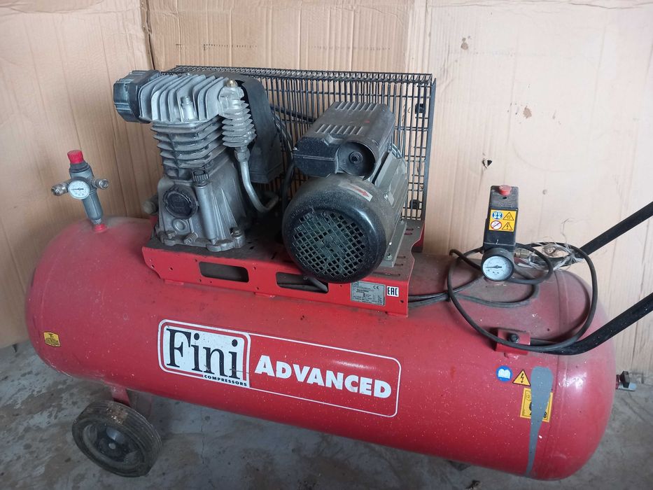 Sprezarka fini kompresor aeg  wurth  bosch makita 100l 150