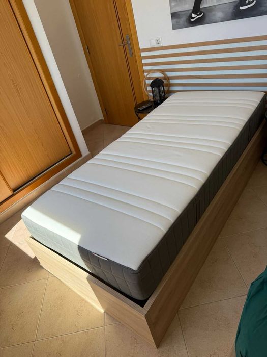 Cama solteiro sommier